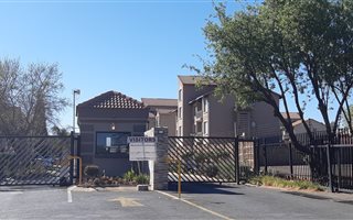 3 Bedroom Apartment in Benoni South