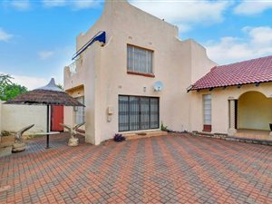 4 Bedroom House in Diepkloof