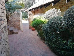 3 Bed Townhouse in Morningside Manor