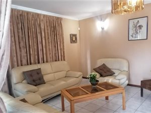 3 Bed House in Chatsworth Central