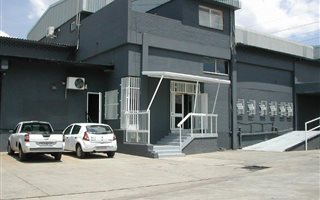 4600 m² Commercial space in Benrose