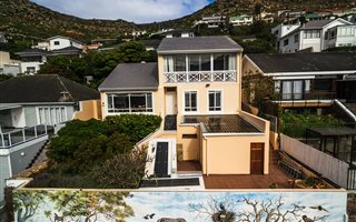 4 Bedroom House in Fish Hoek