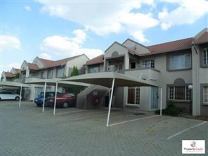 2 Bed Townhouse in Rewlatch