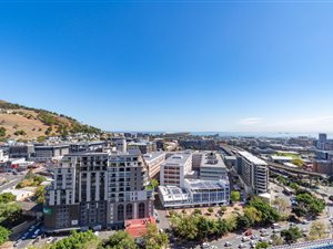 2 Bed Apartment in Cape Town City Centre