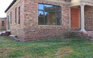 4 Bedroom House in Sunnyridge