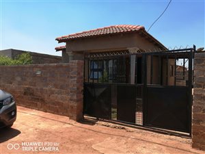 2 Bed House in Doornkop