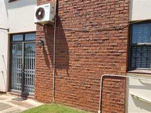 3 Bed Townhouse in Woodhaven