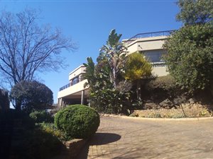 5 Bed House in Glenvista