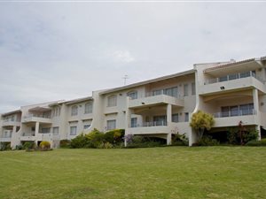 3 Bed Apartment in Southbroom