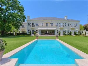 5 Bed House in Bryanston