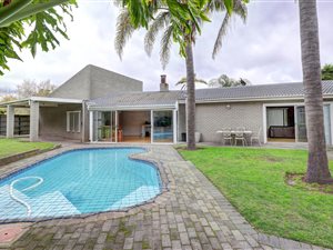 4 Bed House in Sonstraal