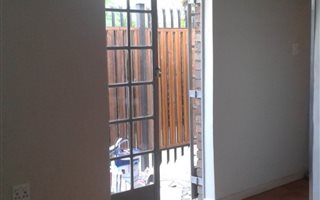 1 Bedroom Apartment in Newlands