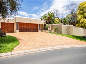 5 Bed House in Hurlingham
