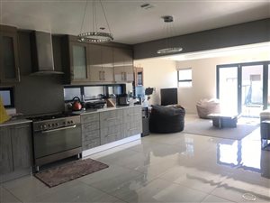 5 Bed Cluster in Houghton Estate