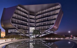 2000 m² Commercial space in Waterfall Estate