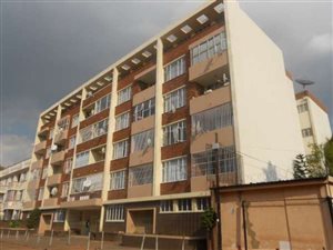 1 Bed Apartment in Yeoville