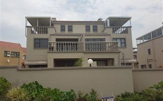 2 Bedroom Apartment in Uvongo