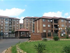 1 Bed Apartment in Karen Park
