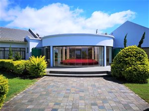 4 Bed House in Wyebank