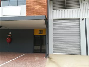 180 m² Commercial space in Cornubia