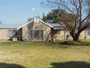 85 ha Farm in Fochville