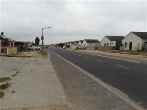 204 m² Land available in New Macassar Village