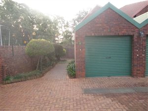 3 Bed Townhouse in Eldoraigne
