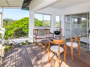 2 Bed Apartment in Salt Rock