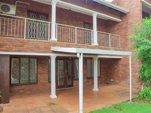 3 Bed Townhouse in Clarendon