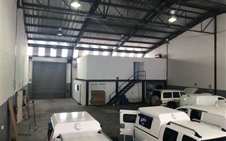 490 m² Industrial space in Epping