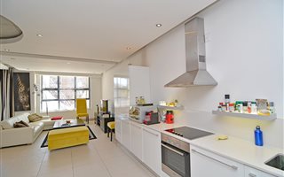 2 Bedroom Apartment in Melrose