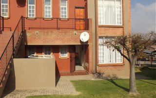 2 Bedroom Apartment in Honeydew Manor