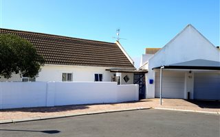 3 Bedroom House in Country Club