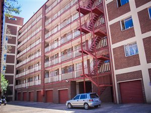 2 Bed Apartment in Arcadia