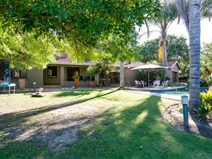 4 Bed House in Denver Park