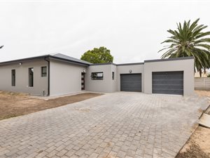3 Bed House in George East
