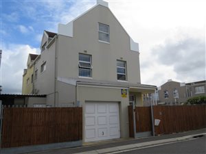 3 Bed House in Plumstead