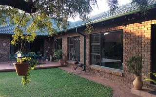 2 Bedroom House in Wierda Park