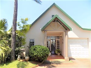 3 Bed Simplex in Sunningdale