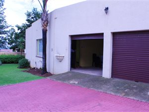 3 Bed House in Brackendowns