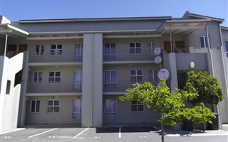 2 Bedroom Apartment in Milnerton Ridge