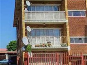 3 Bed Apartment in Regents Park