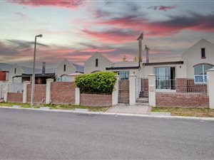 3 Bed Townhouse in Ruwari