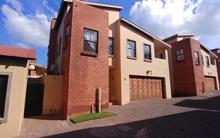3 Bedroom House in Alberante