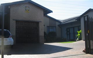 3 Bedroom House in Suideroord