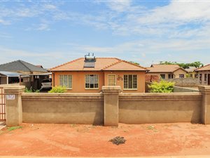 3 Bed House in The Orchards