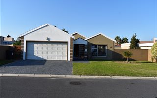 3 Bedroom House in Parklands