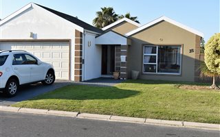 3 Bedroom House in Parklands