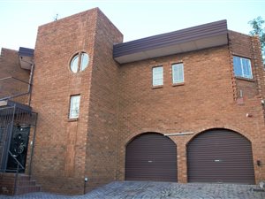 5 Bed House in Laudium
