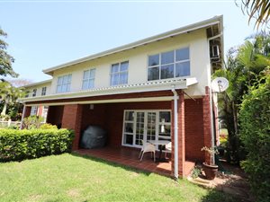 3 Bedroom Duplex in Mt Edgecombe Estate 1 & 2